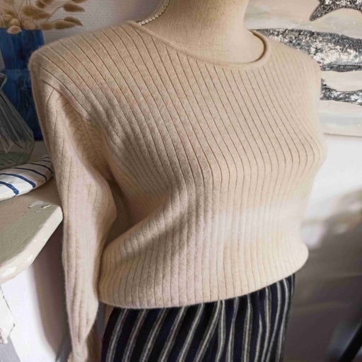 Cashmere sweater