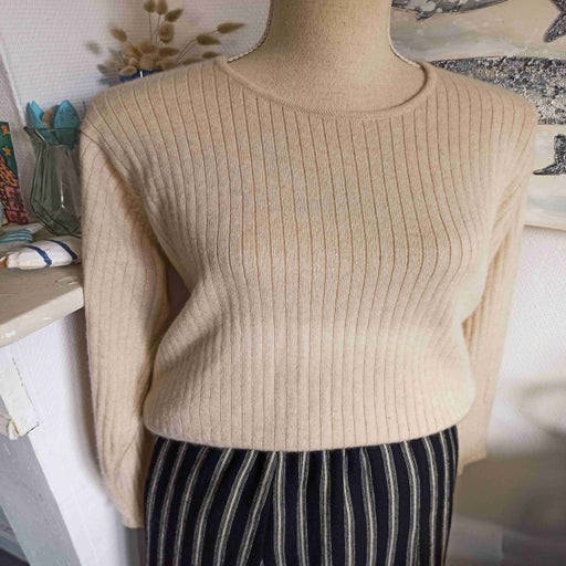 Cashmere sweater