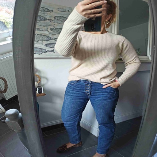 Cashmere sweater