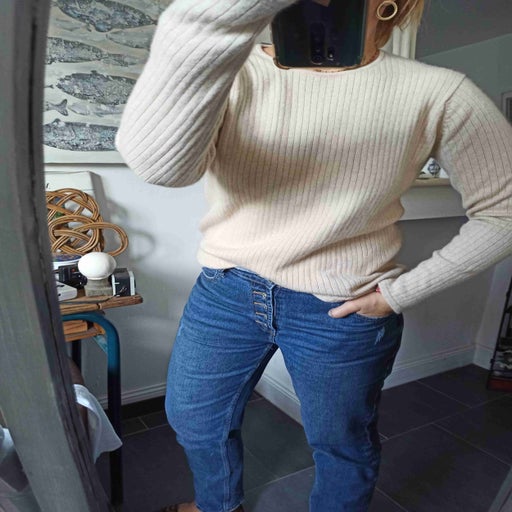 Cashmere sweater
