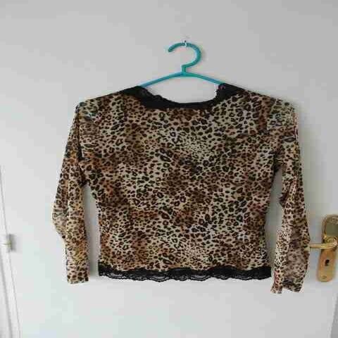 Leopard mesh top