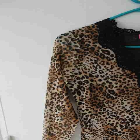 Leopard mesh top