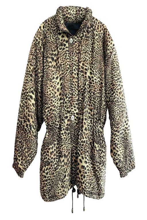 Doudoune léopard en soie