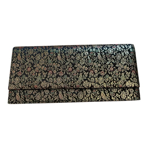 Silk pouch