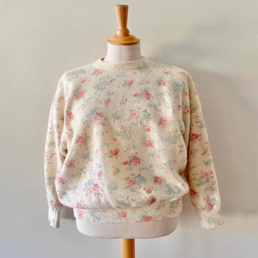 Woolen sweater
