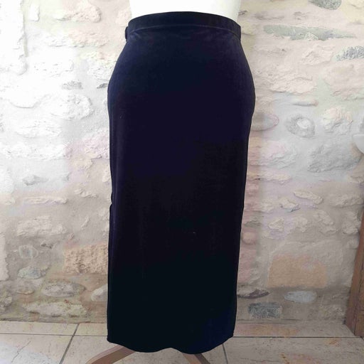 Long velvet skirt