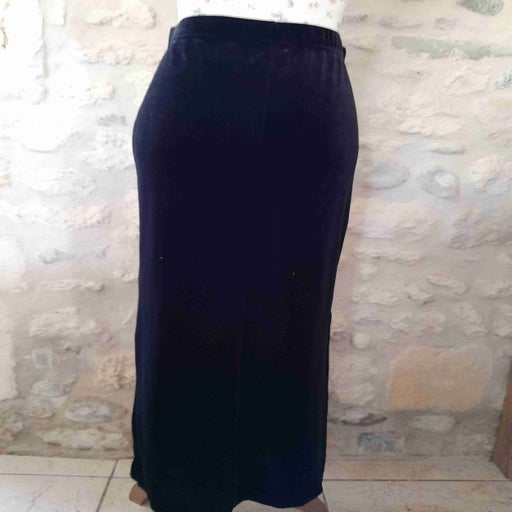 Long velvet skirt
