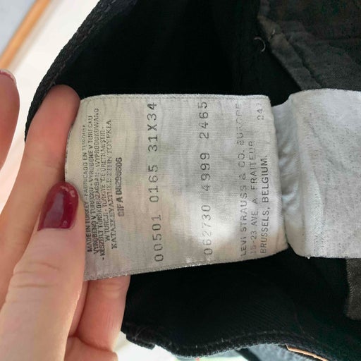 Levi's 501 W31 L34 jeans.