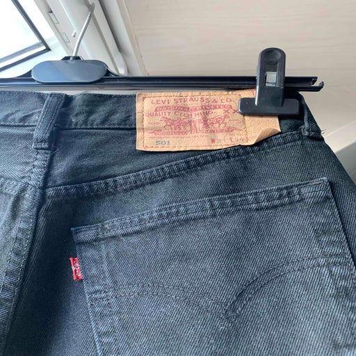 Levi's 501 W31 L34 jeans.