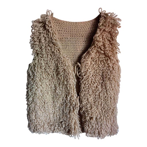 Wool sleeveless vest