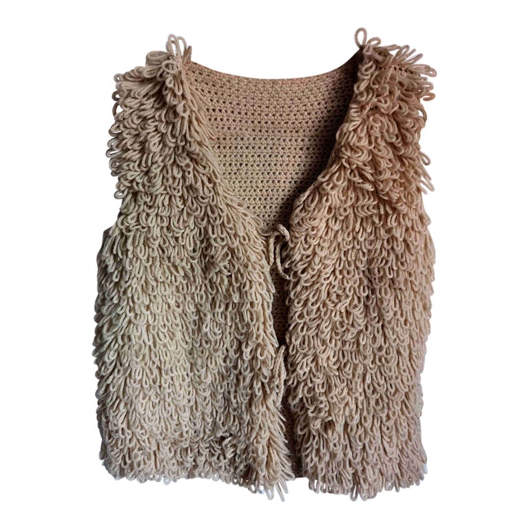 Wool sleeveless vest
