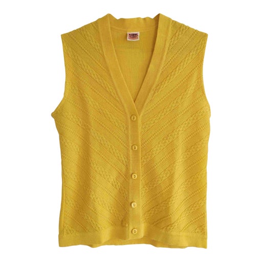 Twisted vest