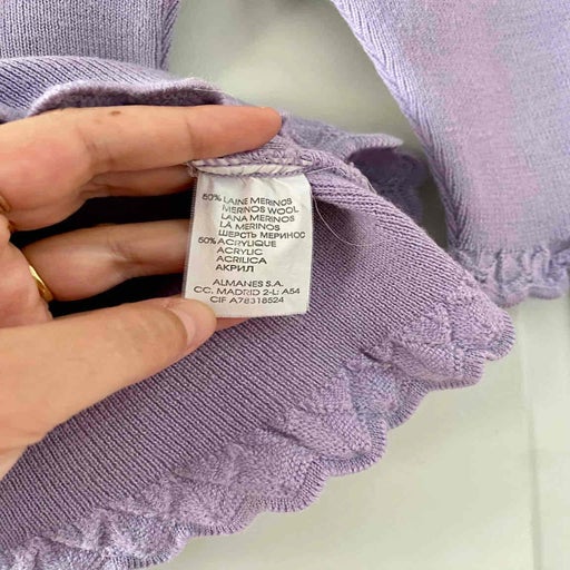 Openwork wool top