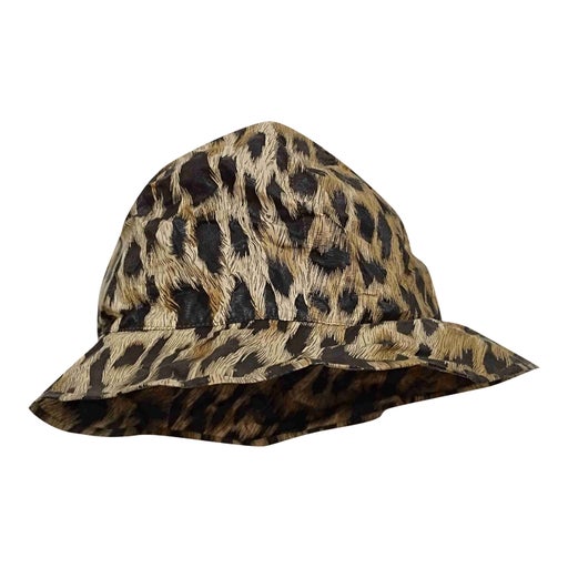 Waterproof leopard bucket hat