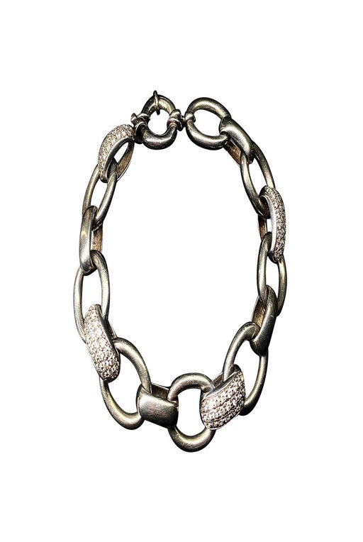 Large silver chain style braslet with a scattering