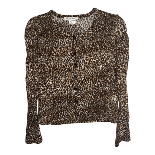 Leopard buttoned top