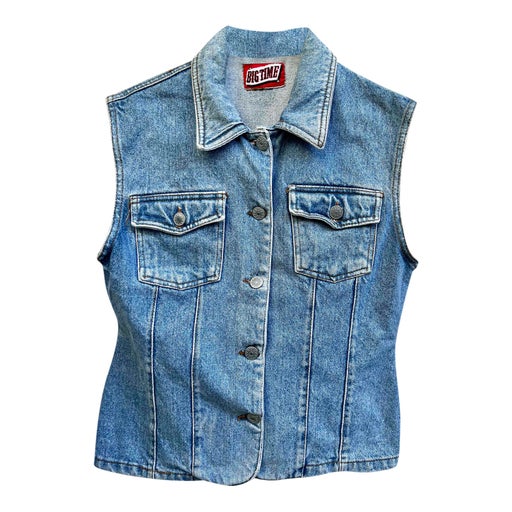 Sleeveless denim jacket