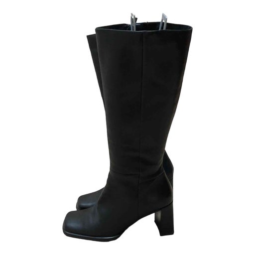 Leather boots