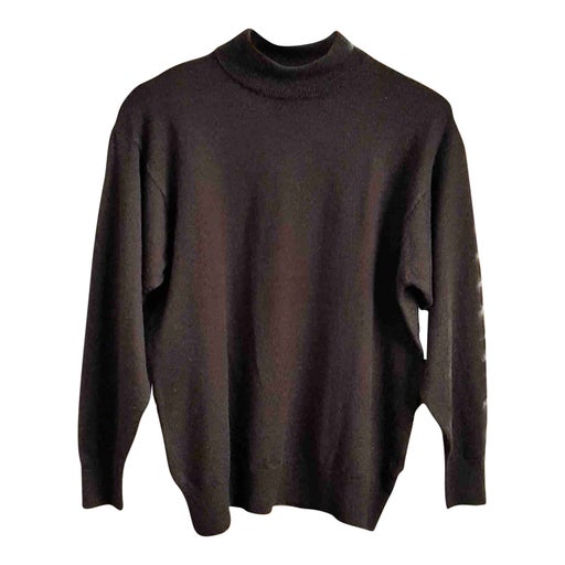 Woolen sweater