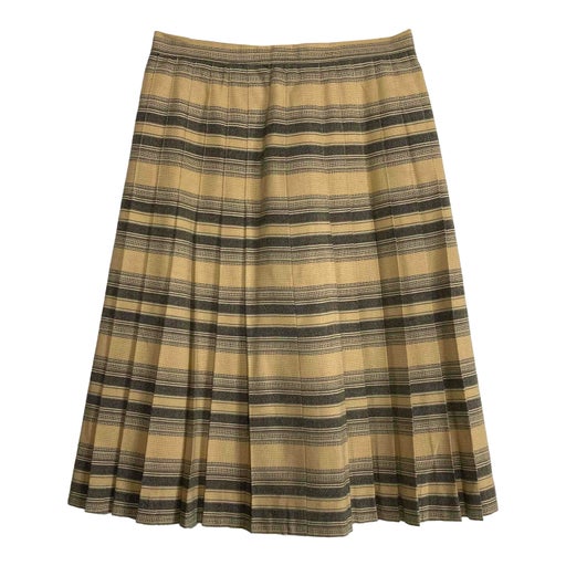 Wool skirt