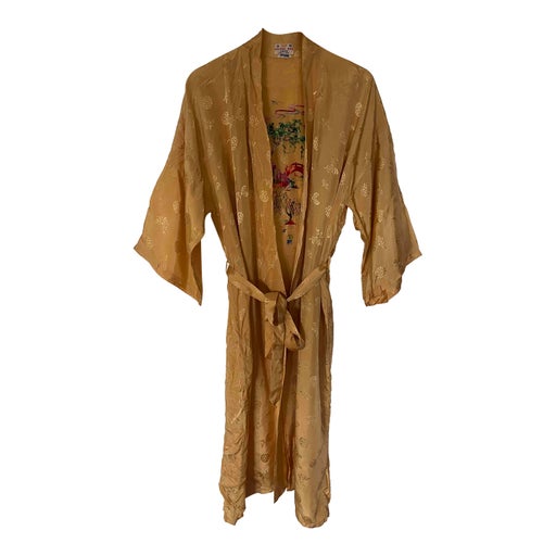 Embroidered kimono