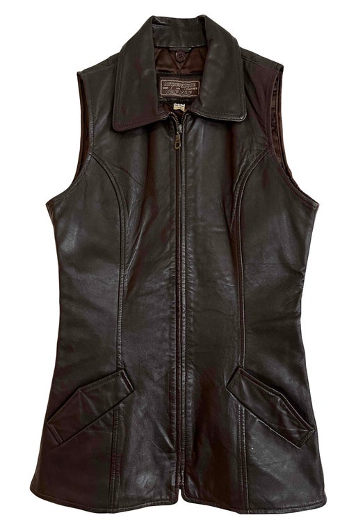 Sleeveless leather jacket