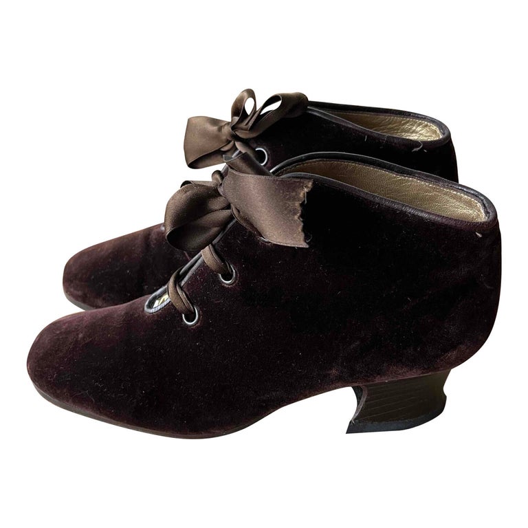 Bottines en velours Yves Saint Laurent pour femme Imparfaite