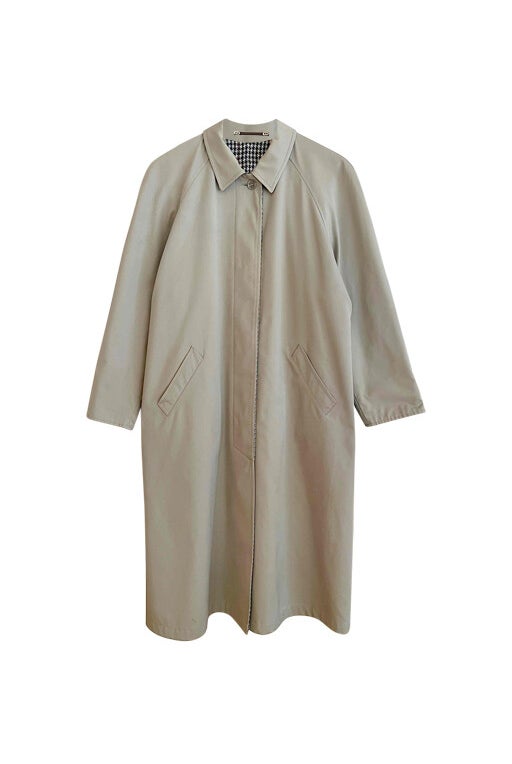 Reversible trench coat 