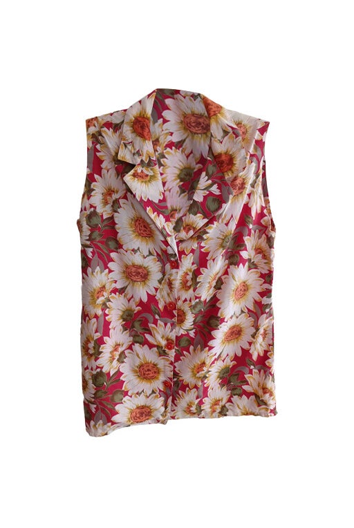 Sleeveless floral shirt