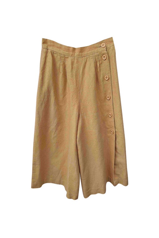 Pleated Bermuda shorts 