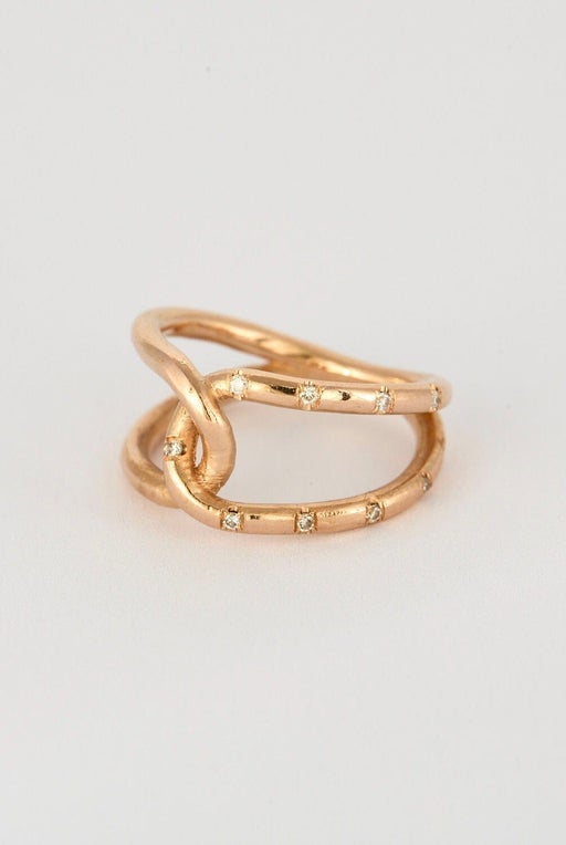 Bague en or rose et diamants