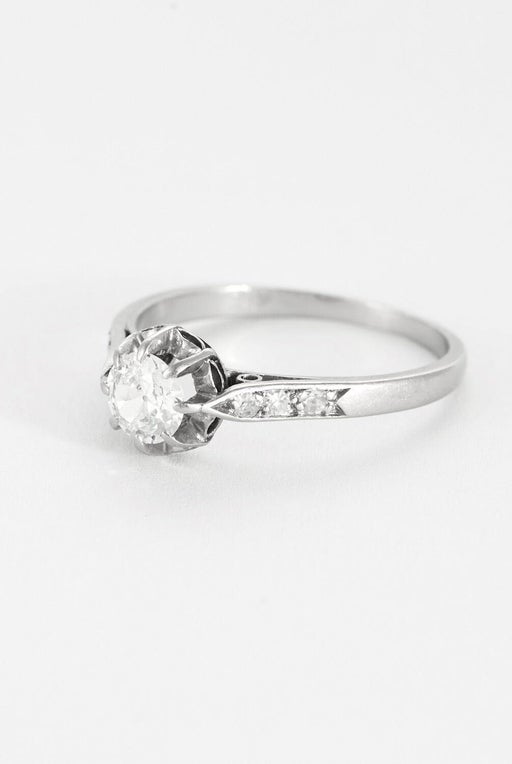 Solitaire des années 1930 en platine et diamants