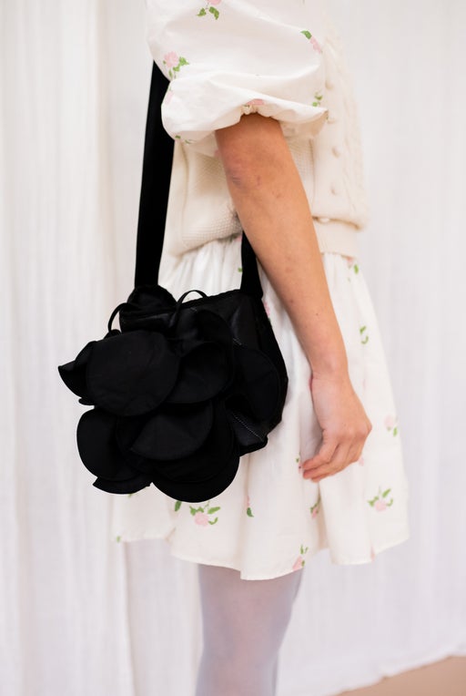 Sac rembourré avec grande fleur