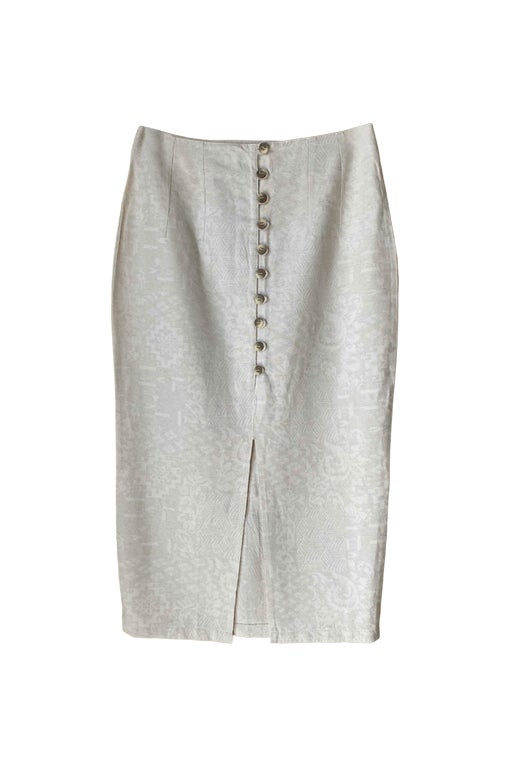 Buttoned skirt
